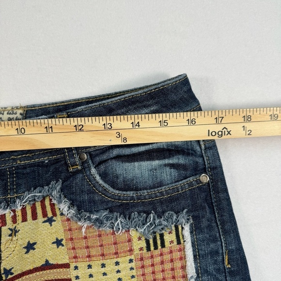 Hot Kiss Cici Jean Short American Flag Juniors Size 9 Dark Wash Denim Distressed - Picture 4 of 10